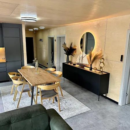 Houseboat With Touch Of Luxury 布拉迪斯拉发