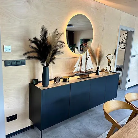 度假居 Houseboat With Touch Of Luxury *