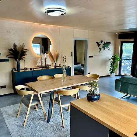 Houseboat With Touch Of Luxury 布拉迪斯拉发