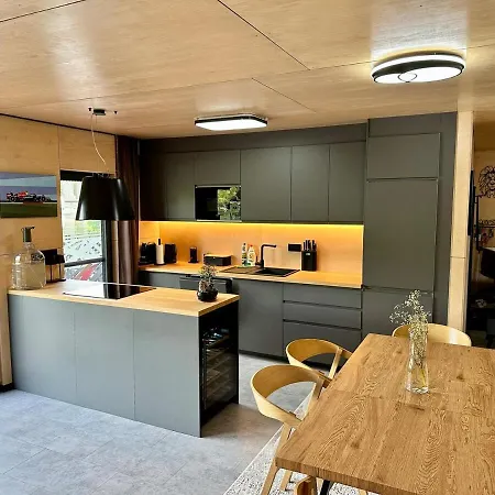 Houseboat With Touch Of Luxury * Pozsony