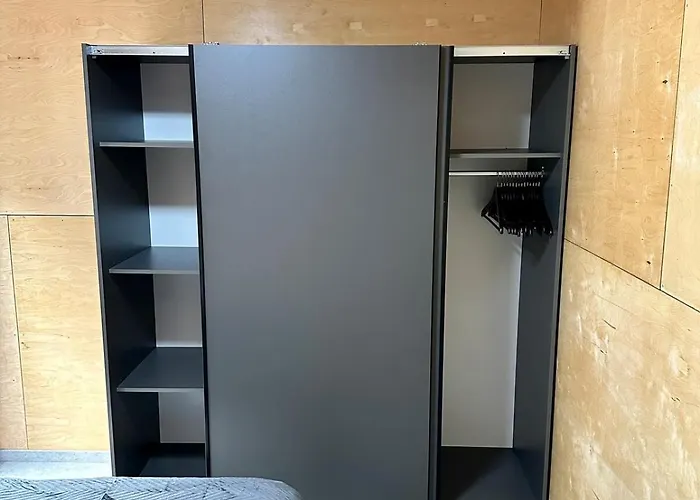 Σπίτι διακοπών Houseboat With Touch Of Luxury Μπρατισλάβα