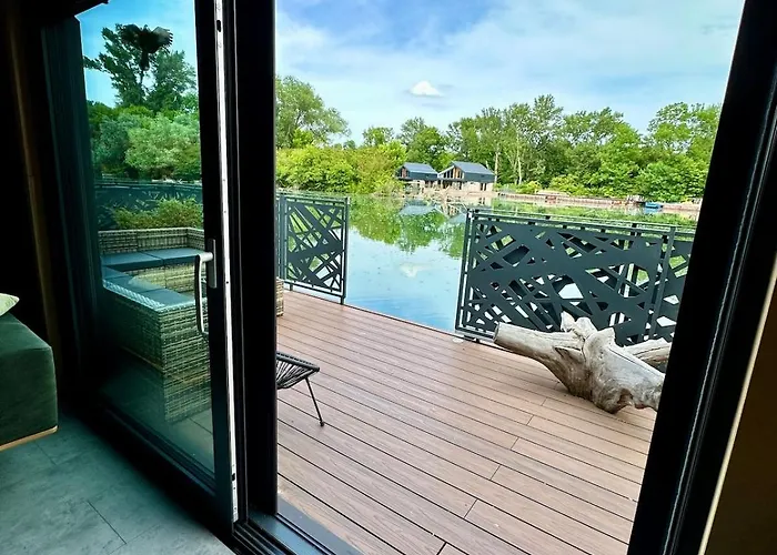 Hébergement de vacances Houseboat With Touch Of Luxury